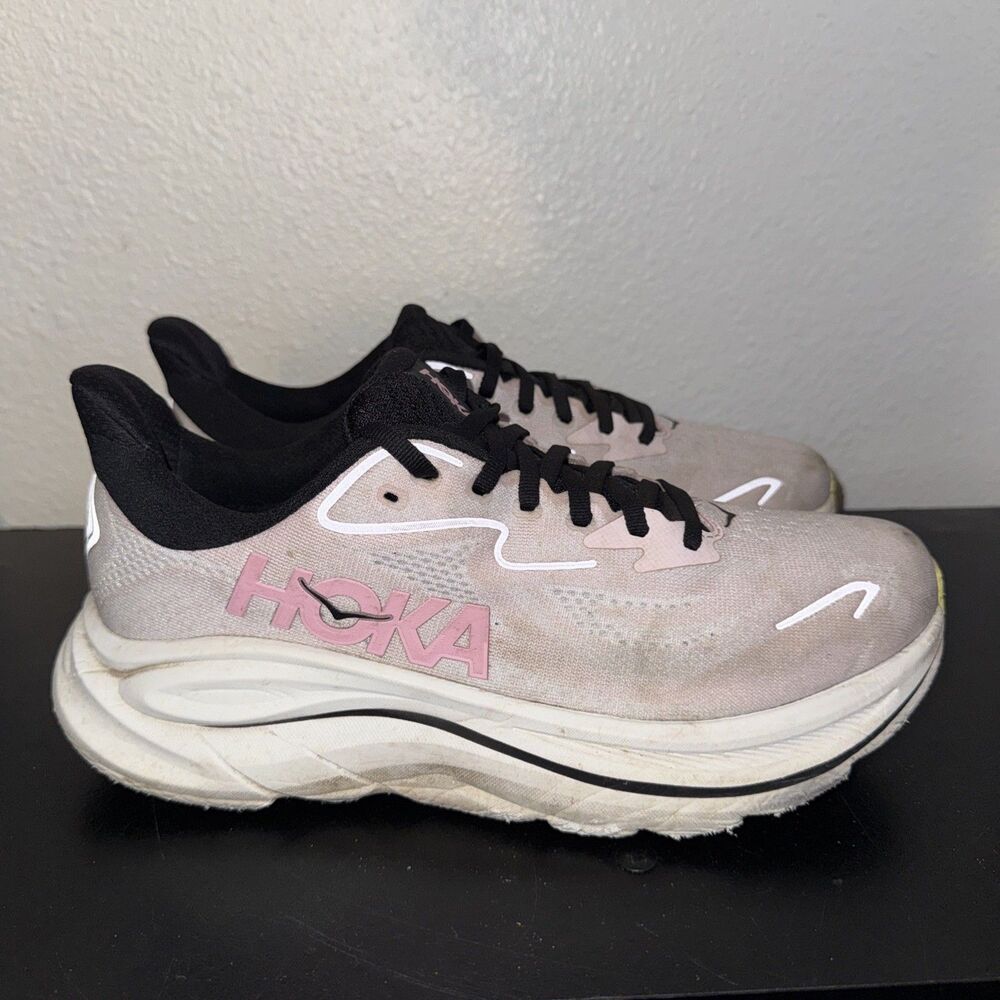 Hoka One One Clifton 10 Women's Size 9 B Black/White/Pink